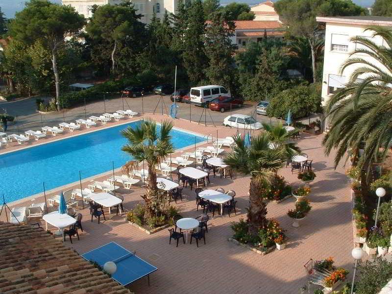 Village Vacances Le Lion De Mer Saint-Raphaël Eksteriør bilde