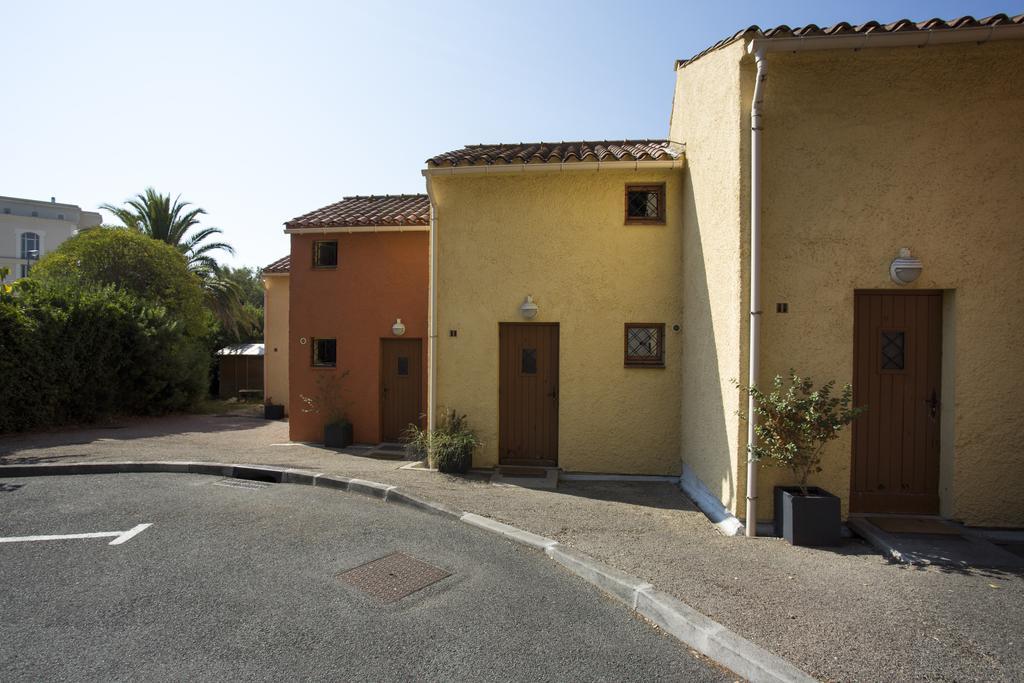 Village Vacances Le Lion De Mer Saint-Raphaël Eksteriør bilde